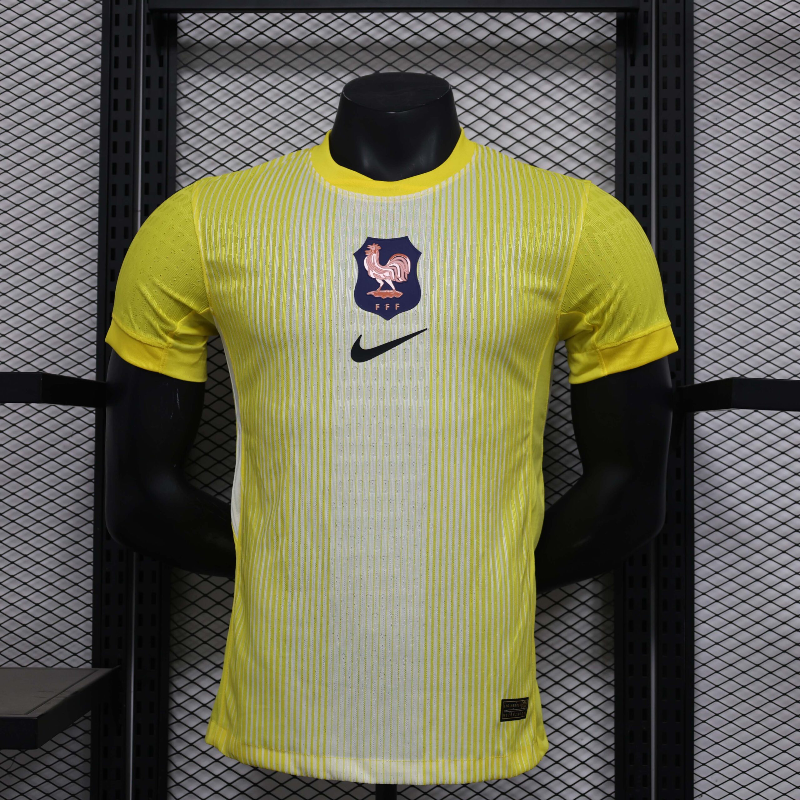 41a9f5f7897af7552e3677898c95ab07 2025 Player Version France Goalkeeper Football Shirt 1:1 Thai Quality - 图片 1